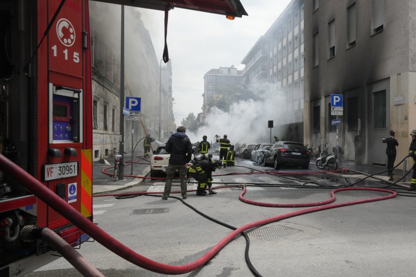 Няма данни за пострадали български граждани при експлозията в Милано