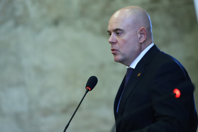 Като главен прокурор съм работил само и единствено за България,