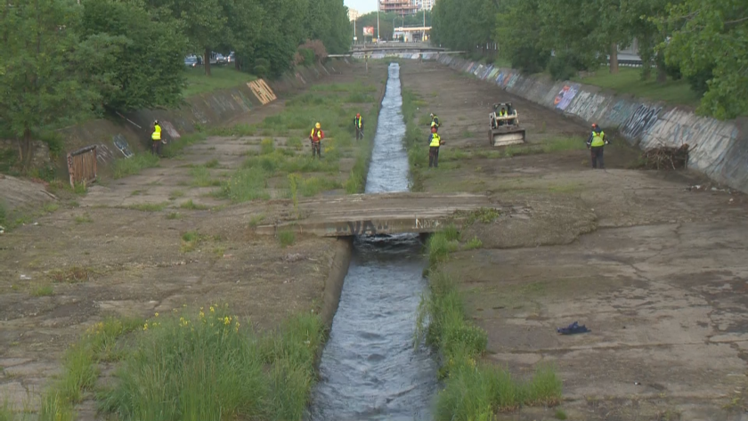 От няколко седмици в столицата текат дейности по почистване на