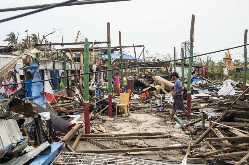 Стотици пострадаха от циклона Мока в Мианмар (Снимки)