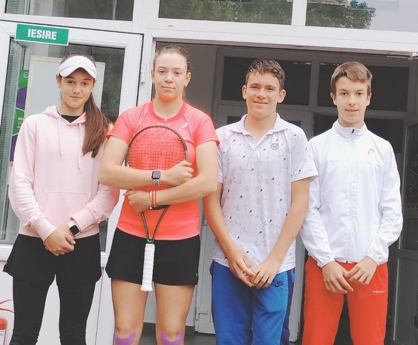 успешно начало българските таланти турнир първа категория тенис европа букурещ