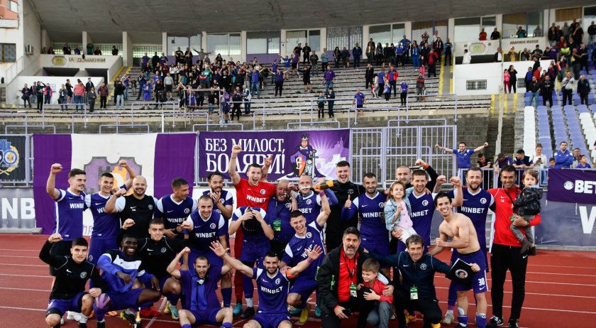 етър отпразнува завръщането първа лига класическа победа спартак плевен