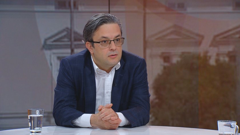 Тома Биков: Отворени са всички възможности за първия мандат, има още два дни