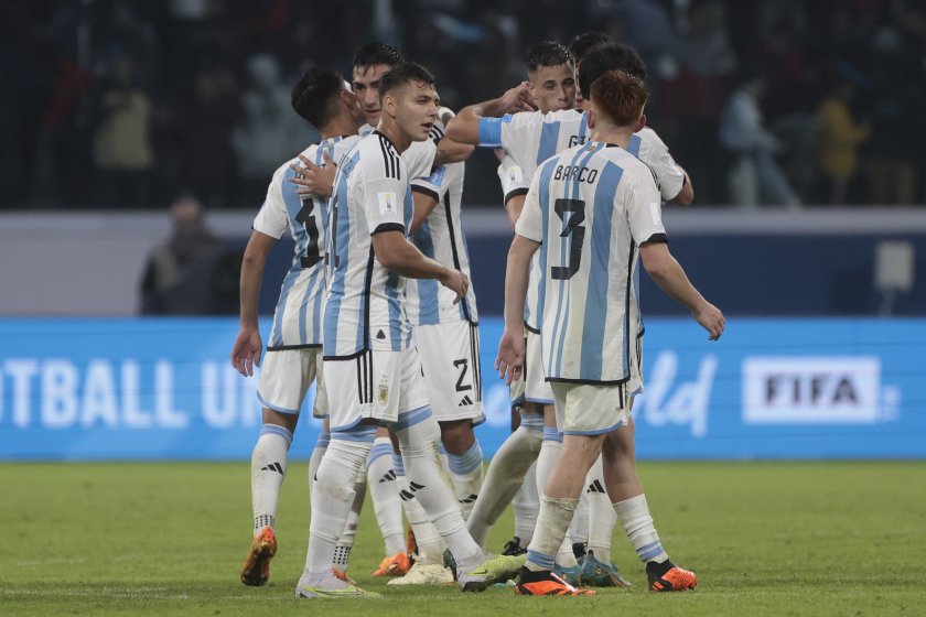 трудна победа аржентина узбекистан старта световното първенство младежи години