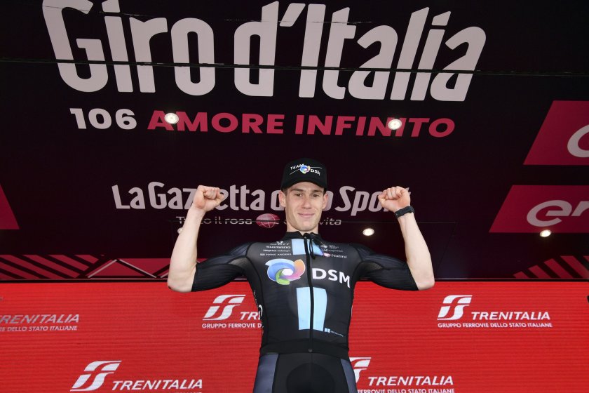 алберто дайнезе триумфира етап обиколката италия