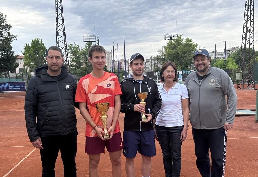 илиян радулов завоюва първата титла мъжкия тенис