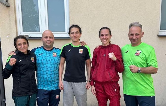три българки боксират титлите турнира феликс щам