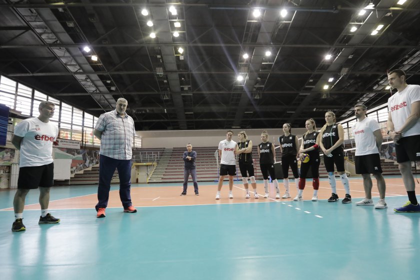 любомир ганев пожела успех българските волейболистки разкри премиите играят лигата нациите