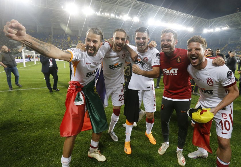 галатасарай спечели титла два кръга края турското първенство