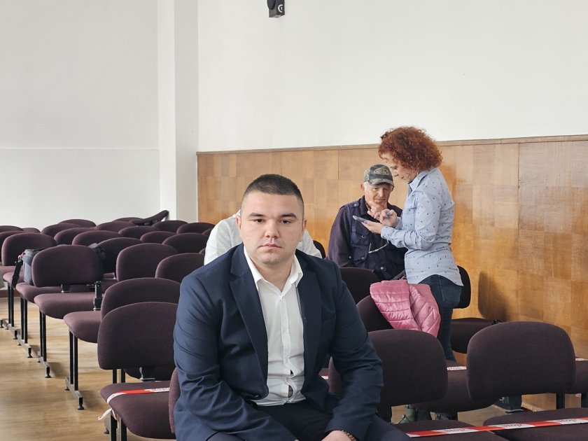 Секретарят на закрития български клуб в Битоля Христиан Пендиков се