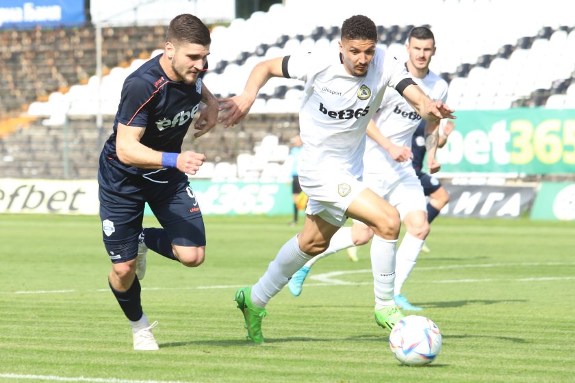 Днес ще се изиграят нови два мача от битките във