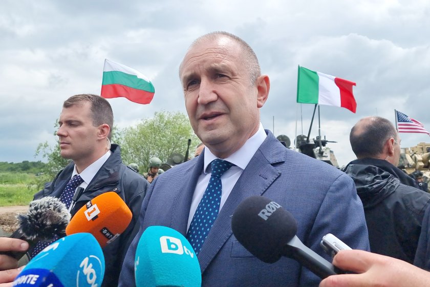 Трябва всеки, който има амбицията да прави някакви дълбоки промени