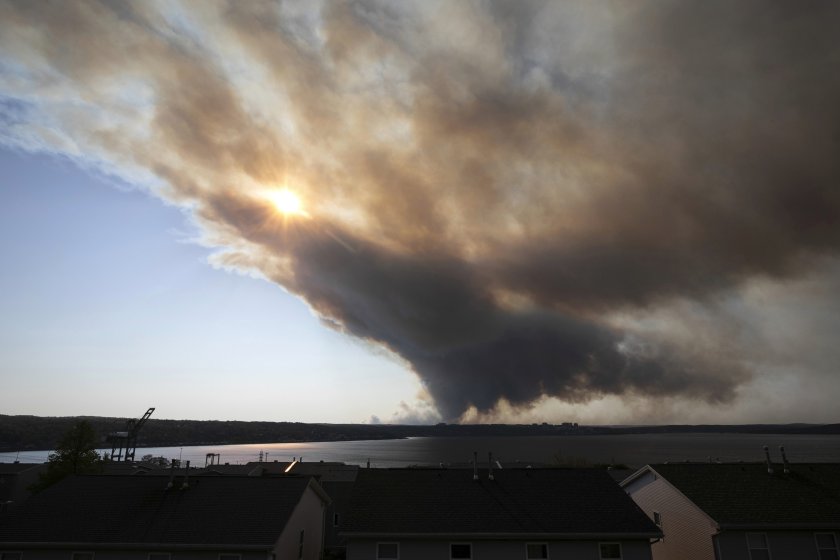 въведоха извънредно положение канадски град халифакс заради пожари