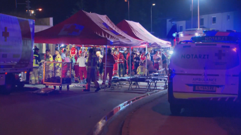 Около 50 души са пострадали при пожар в нощен пътнически