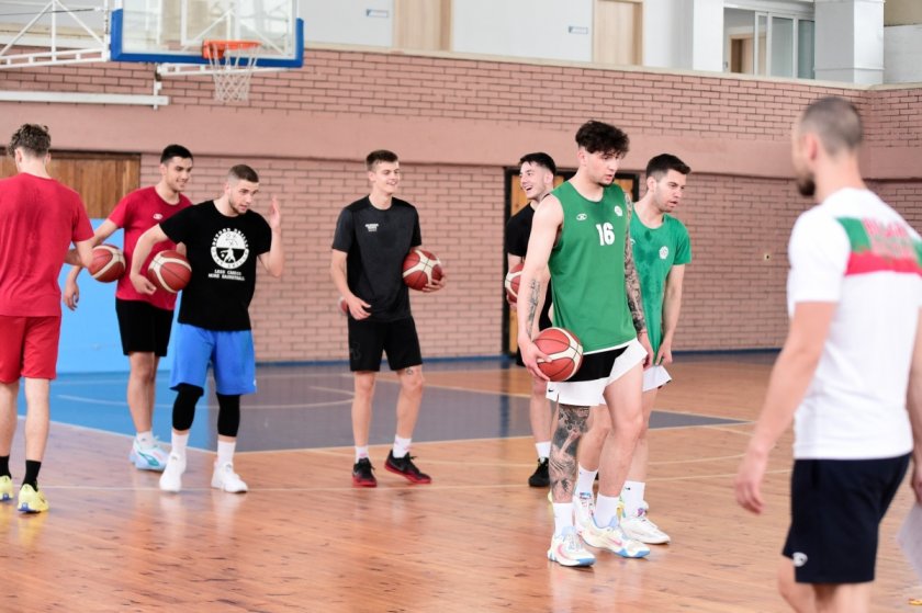 младежкият национален отбор баскетбол открива европейското първенство скопие ирландия