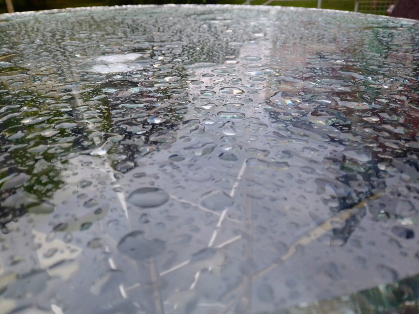 Валежи и гръмотевици ни очакват в следобедните часове - главно