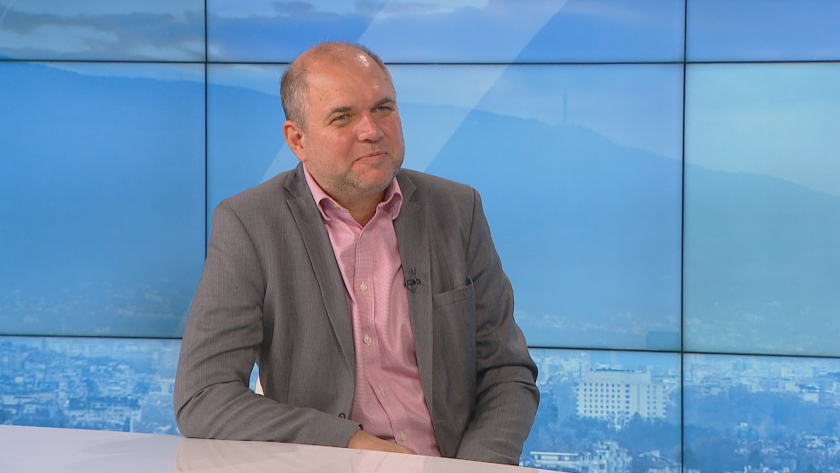 Властта на главния прокурор трябва да бъде намалена значително, включително