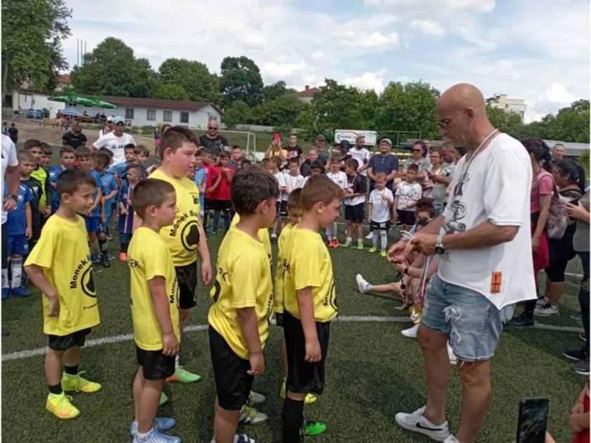 100 деца осем отбора включиха футболен турнир кърджали посветен стотната годишнина бфс