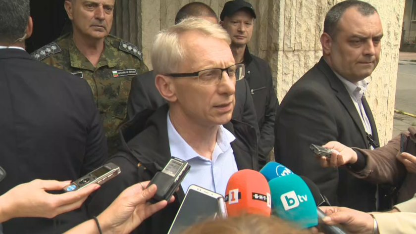 Премиерът Николай Денков се включи в заседанието на кризисния щаб