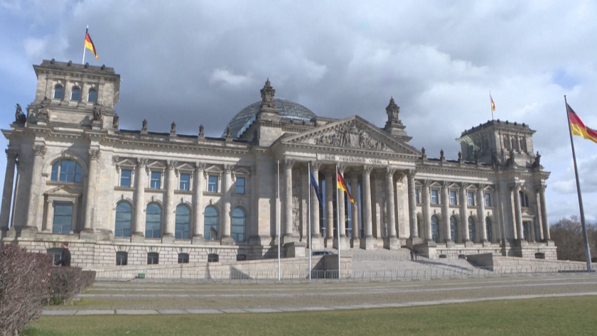 Германският Бундестаг гласува късно снощи декларация, в която призовава България