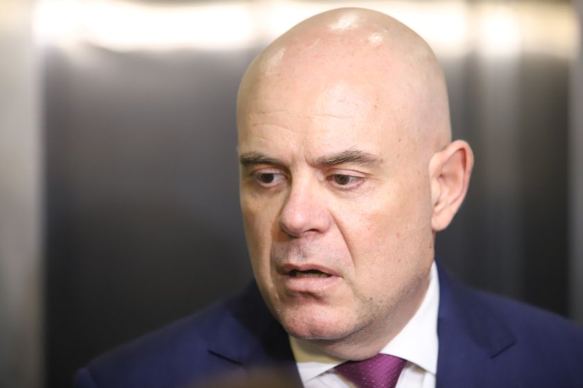 Седмица след като ВСС освободи Иван Гешев от длъжността главен