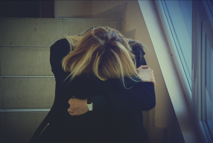 Почти всяка десета българка споделя за физическо насилие и заплахи,