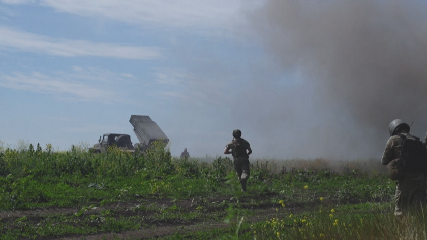 Украинската контраофанзива напредва при ожесточени сражения, обяви Киев. Украинските сили