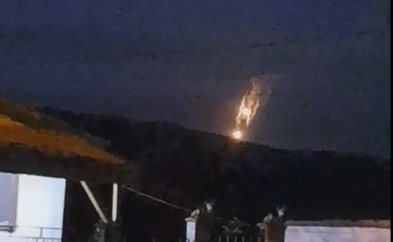огнени кълба сигнални ракети ново село стреснаха жителите околните населени места