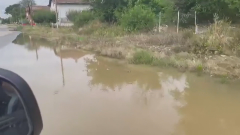 Огромни поражения от наводненията има и във врачанското село Чирен.