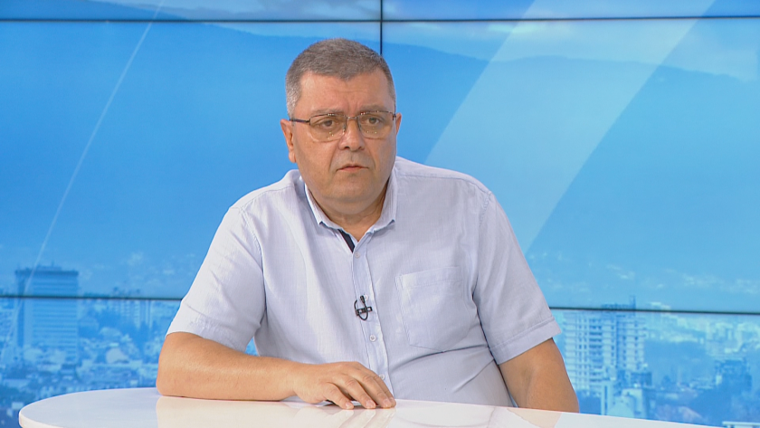 Командировките на полицаи от вътрешността на страната към границата продължават.