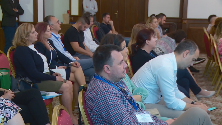 Одитори обсъждаха киберсигурността и изкуствения интелект на конференция в Пловдив