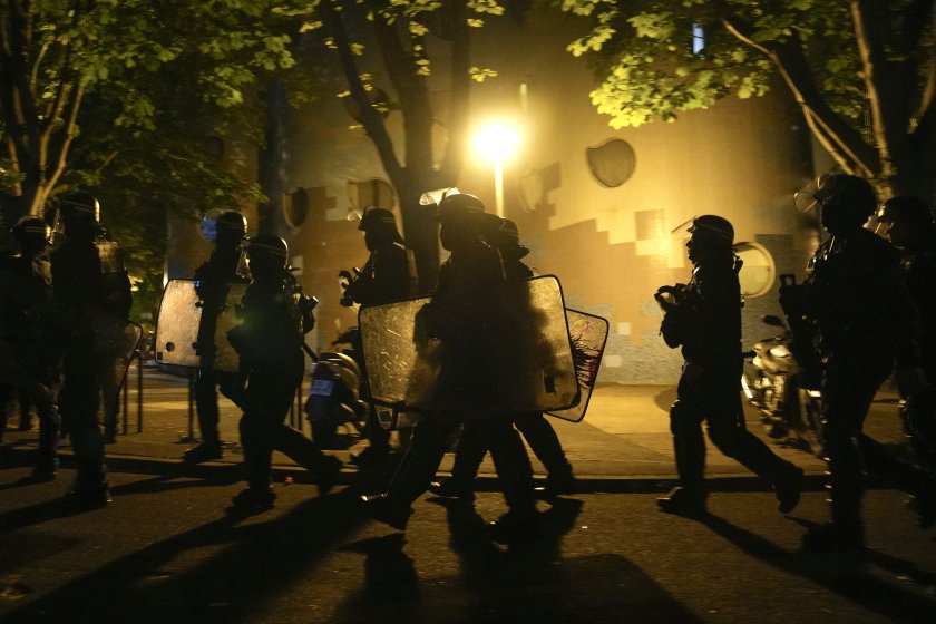 000 полицаи жандармеристи мобилизирани франция справяне безредиците