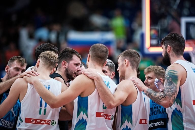 лука дончич повежда разширената група баскетболисти словния световното първенство