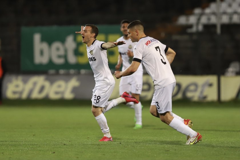 Славия загуби с 2:3 срещу Университатя Крайова в последния си