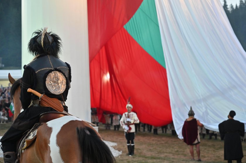 Откриха Паметника на Обединението - пилон "Рожен" (Снимки)