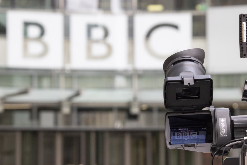 сътресения bbc отстраняването линекер