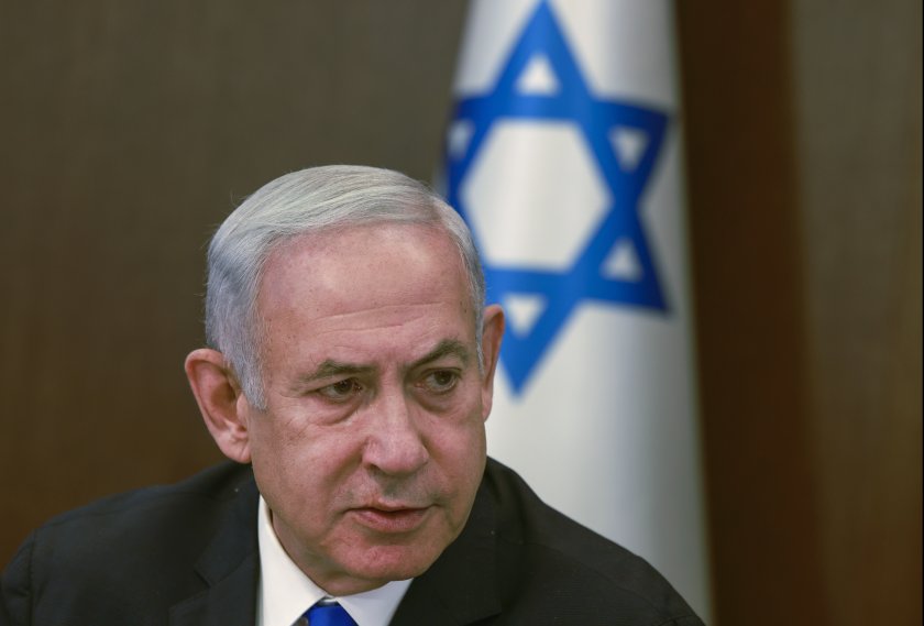 Премиерът на Израел Бенямин Нетаняху е бил откаран в болница,