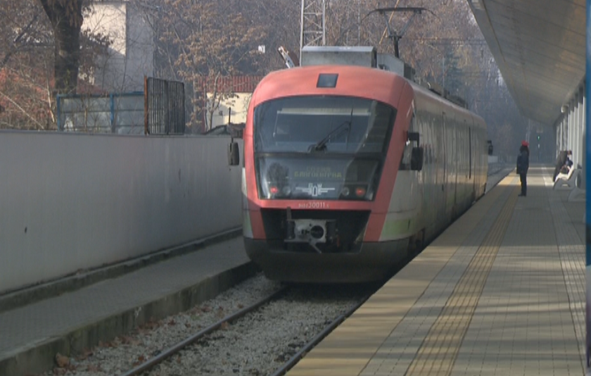 Пътуването с българските държавни железници се оказва предпочитан начин за
