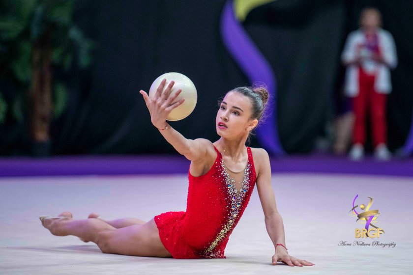 краснобаева получи специална награда добро изпълнение световното художествена гимнастика девойки