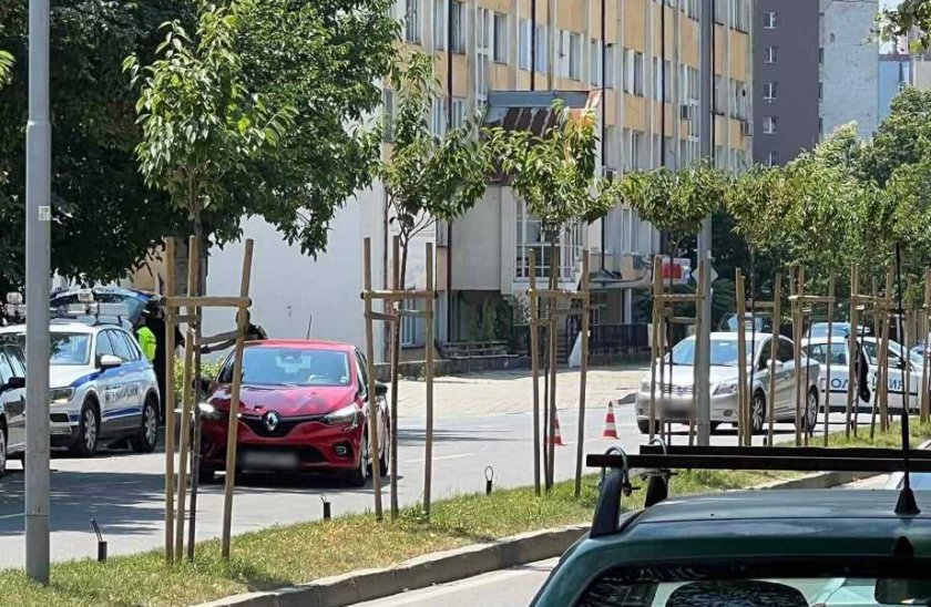 Автомобил удари жена на пешеходна пътека в Благоевград.Инцидентът е станал