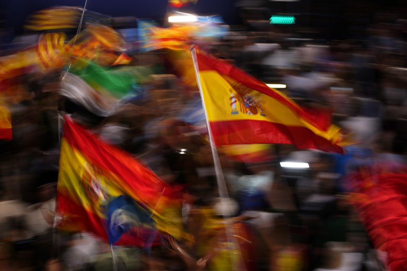 Народната партия печели изборите в Испания, но с по-малко от