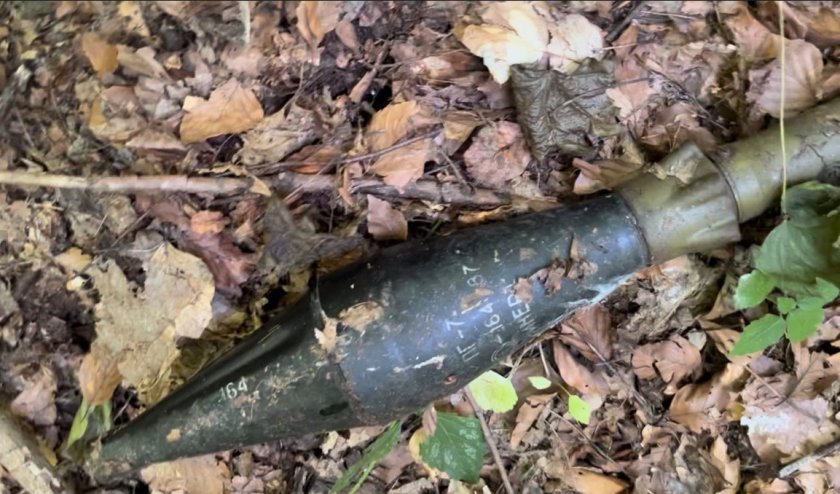 Жена откри базука в местността Бонсови поляни край София. Пред
