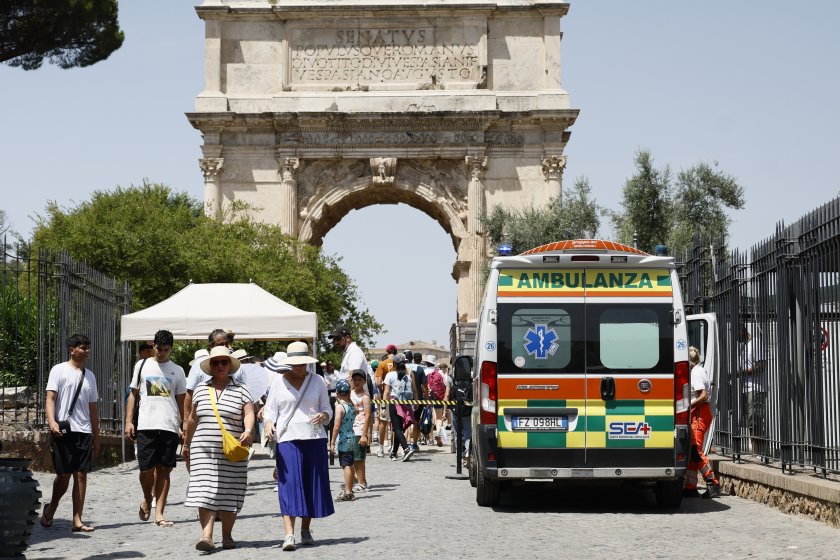 италиански болници отчетоха скок спешните пациенти горещините