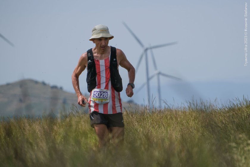 живеещият австралия маратонец николай николаев спечели трявна ултра