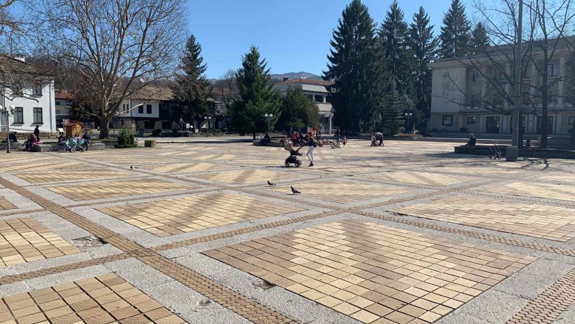 В Троян се открива паметник на апостола Васил Левски. Идеята