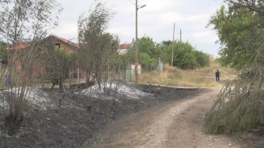 Големи пожари горят в Хасковска област. Най-сериозна е ситуацията над