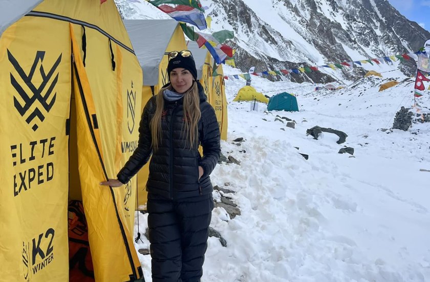 Силвия Аздреева е изкачила втория по височина връх К2. Това