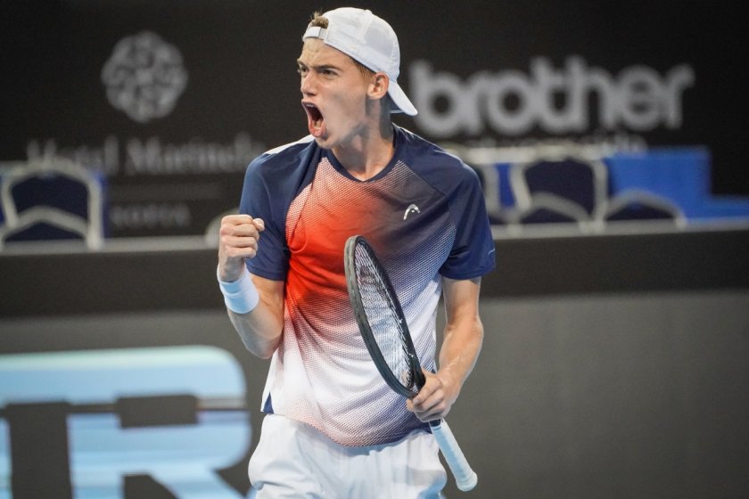 Българският тенисист Пьотр Нестеров се класира за четвъртфиналите на турнира