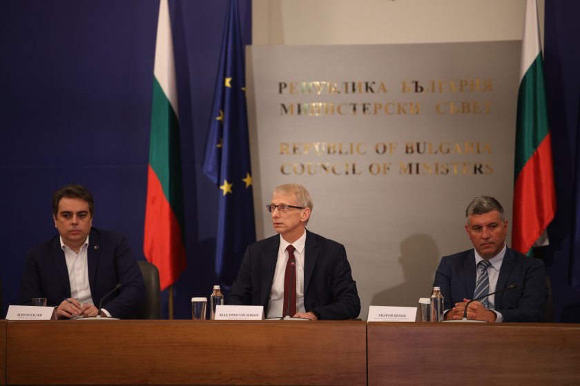 Правителството е приело детайлна управленска програма, но в подготовката на