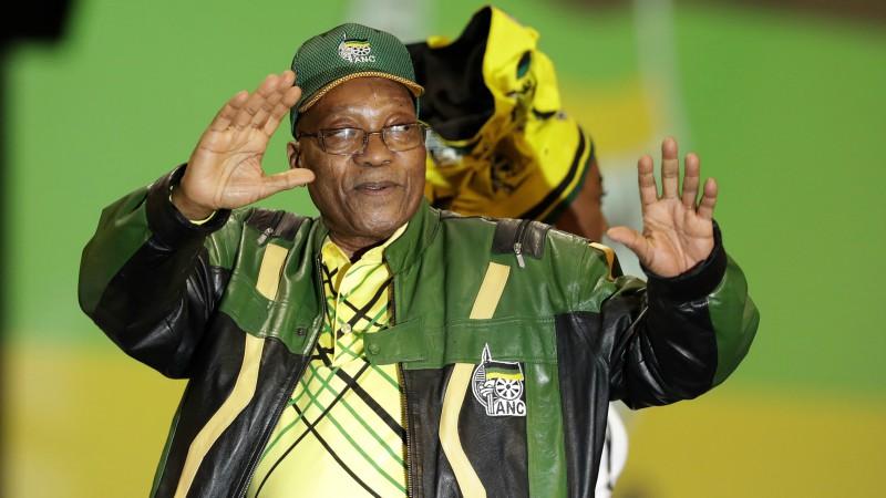 Бившият президент на Южна Африка Джейкъб Зума се върна в